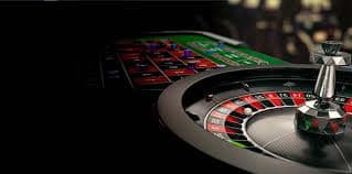 Casino-style live games and slots lobby on ph22 app apk